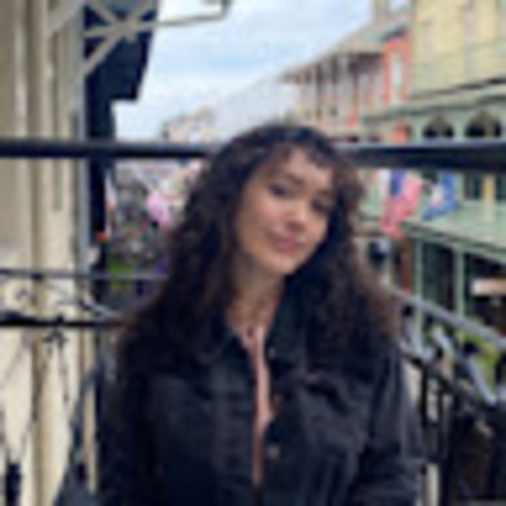 Meet your Posher, Mia